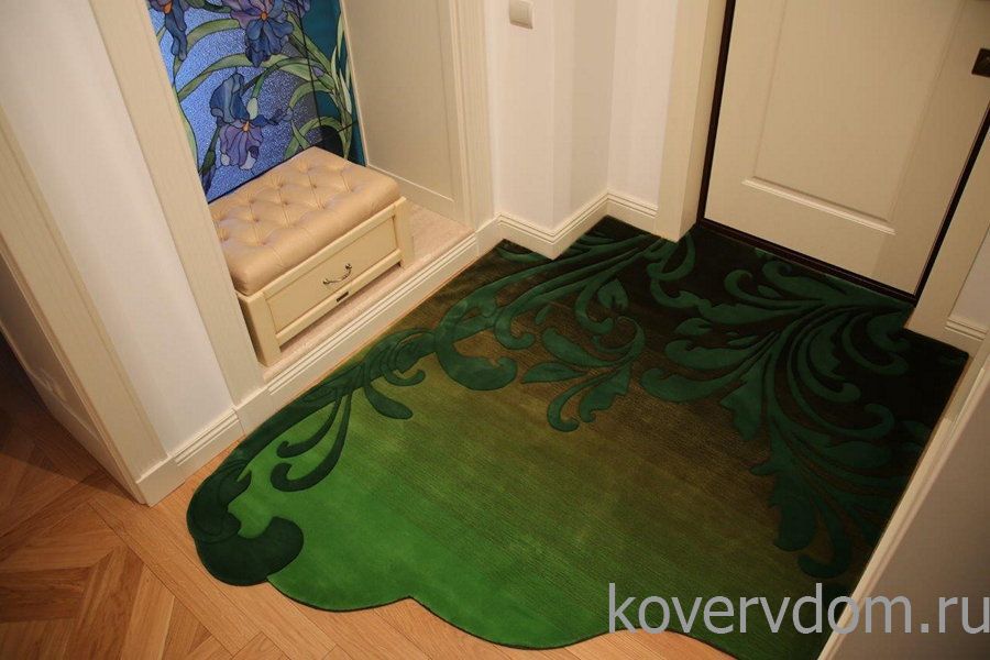 Авторский ковер ручной работы в прихожую
